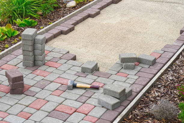 Best Interlocking Driveway Pavers  in Altamont, KS